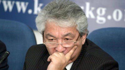 Эднан Карабаев: Штраф за незнание госязыка - нарушение Конституции
