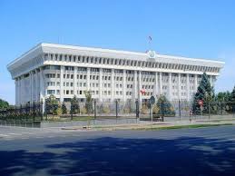Правительство Киргизии заявило, что оно не намерено развивать кыргызский язык в ущерб русскому