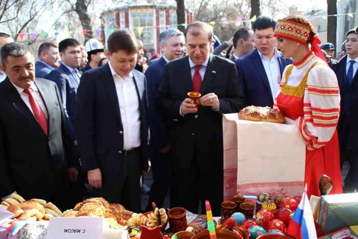 Нооруз-2018: в Бишкеке прошла дипломатическая ярмарка