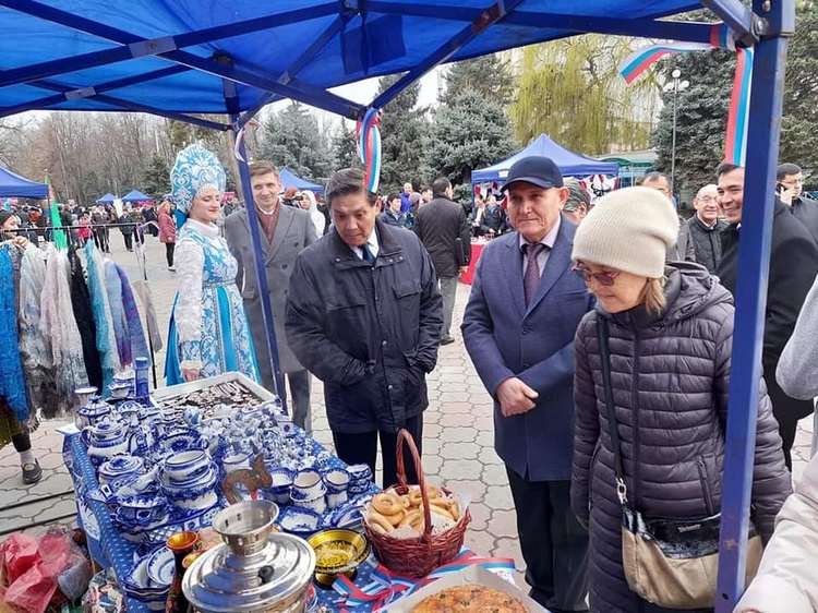 В Бишкеке прошла благотворительная ярмарка дипломатического корпуса