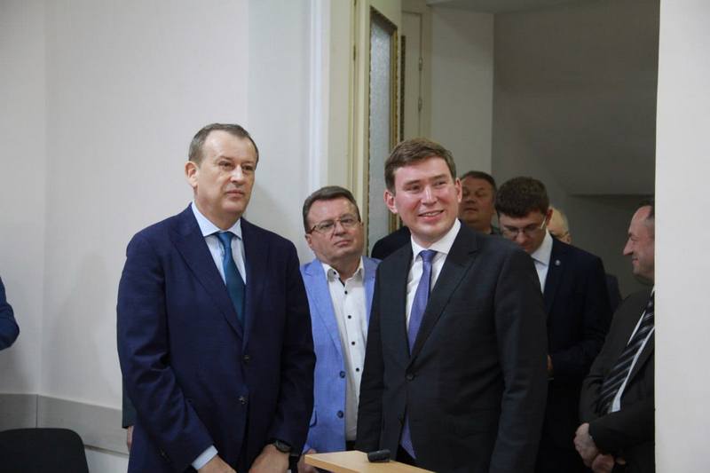Губернатор Ленинградской области Александр Дрозденко посетил Русский дом в Бишкеке