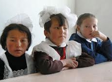 Россия выделила школам Киргизии миллион долларов