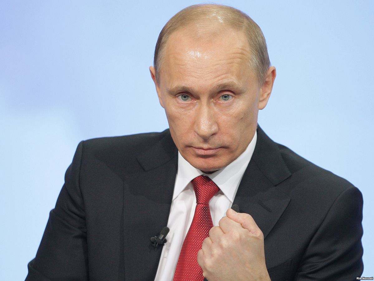 Владимир Путин: Россияне должны гордиться своей страной
